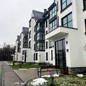 Продам однокімнатну квартиру . Зазимя ЖК Десна Park