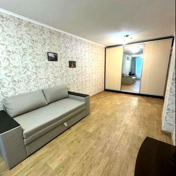 Академіка Глушкова просп., 9В