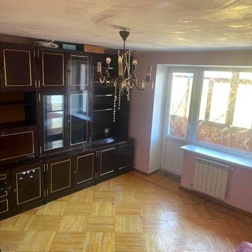 Продаж 3к квартири 64 кв. м на вул. Пирогова 148