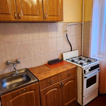 Героїв-прикордонників вул. (Некрасова), 1