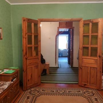 Продаю 2-х кімнатну квартиру (р-н. Військове містечко)