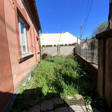 Продаж квартири (будинку) центр м.Ужгород вул.Підградська 34