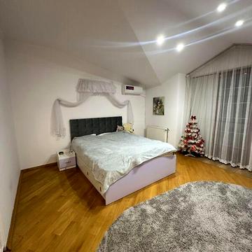 Продаж 6к Дім Глибока вулиця