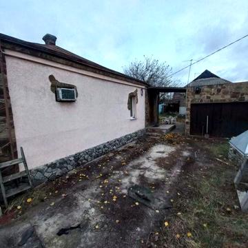 Продается 2 дома на одном участке район Основы, Одесская