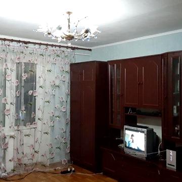 Продам 1 кімнатну квартиру.
Паркова 1.