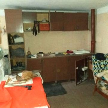 Терміновий продаж будинку з великою територією