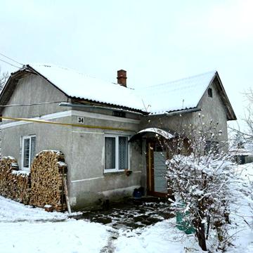 Продається цегляний будинок з земельною ділянкою 22сот. у м. Стебник