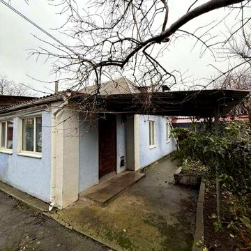 Продається частина будинку в затишному районі Осташівка