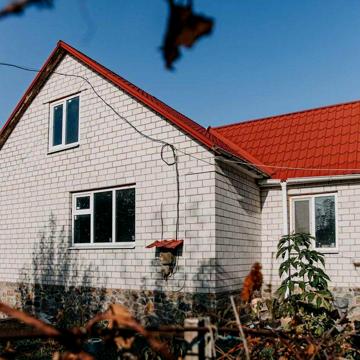 Продаж 1 поверхового будинку з ділянкою на 7 соток,100 кв.м,3 кімнати.