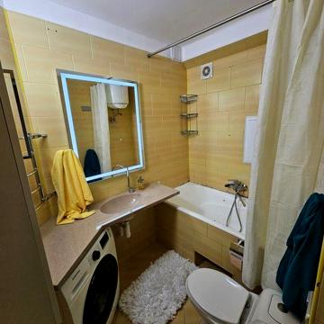 Здам 3-х кімнатну кв вул.Бойчука 13