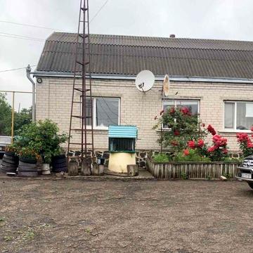 Будинок цегляний в смт. Вільшана