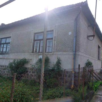 Будинок в селі Іванівці