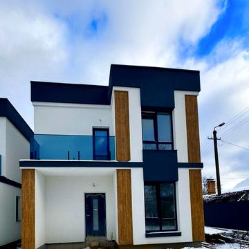 Продам 2-х поверховий будинок
