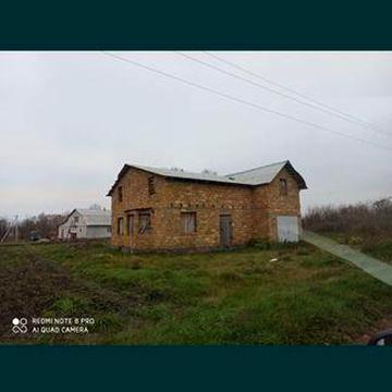 Дом не подалік житомира