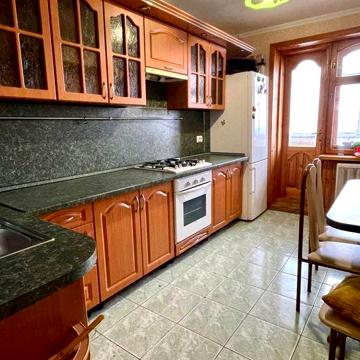 Оренда 3 кімнатної квартири біля парка «Олександрія»