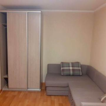 Сдам однокомнатную квартиру возле метро 23 Августа...