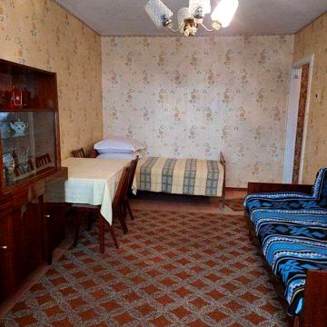 Продаю 1 кімнатну на 17 кварталі  (вул С.Колачевського)