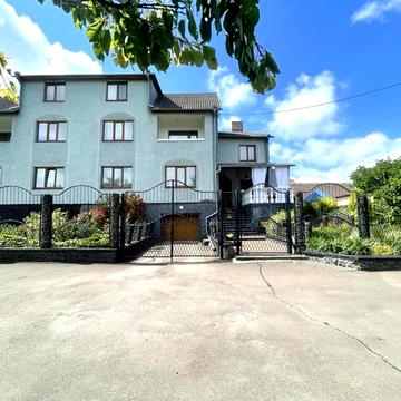 Будинок, 1/2 частина