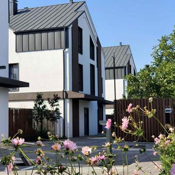 Готовий таунхаус в Києві (Жуляни). Краще ніж квартира