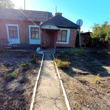 2 кім частина будинку у військовому містечку 55м2