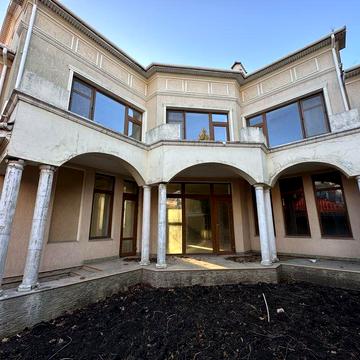 Топ локация! Два дома рядом