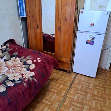 Продам малосемейку на метро Индустриальная