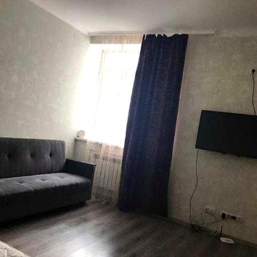 Продам  2комн. квартиру. Капремонт.  Е- ВИДНОВЛЕННЯ. Метро Спортивная.
