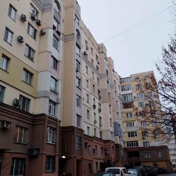 Нескорених вул., 32 Б