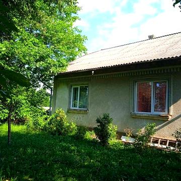 еОселя! Продаж будинку із великою земельною ділянкою в Іванівцях Колом