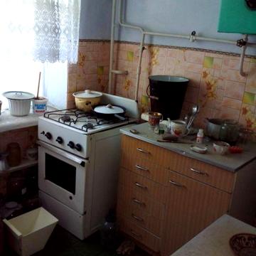 Продам 3 кімнатну квартиру м.Камянець-Подільський, селище цем-заводу.