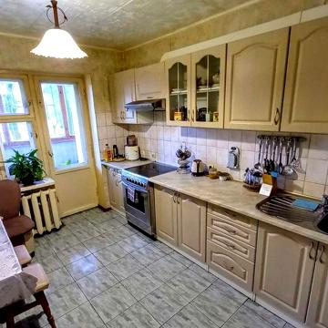 Продаж 4к квартири 99 м2 Тростянецька Привокзальна Харківське шосе 49