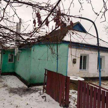 Продам будинок м Карлівка