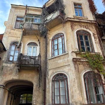 Ніжинська вул., 56