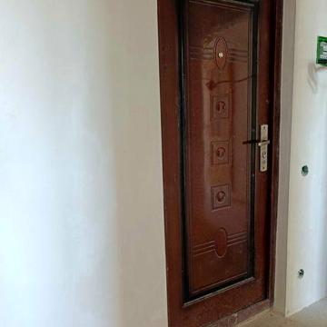 Двокімнатна квартира 4 м-н, район Креста