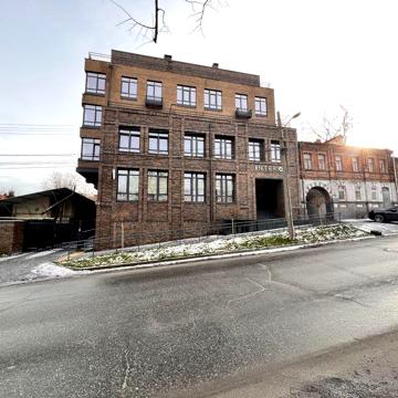 Продам трехкомнатную квартиру в центре города ЖК Club house