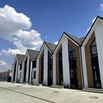 Вітаю. Продам готовий таунхаус Білогородка з ділянкою.