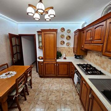 Продаж квартири Центр Трускавець