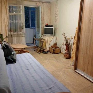 сдам 2 комнатную квартиру Салтовка 602 м/н