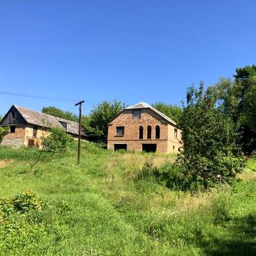 Будинок, незавершене будівництво в селі Вільгір