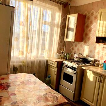Продам, або обміняю 3-х кімнатну квартиру  нагірна частина, на 2-х, аб