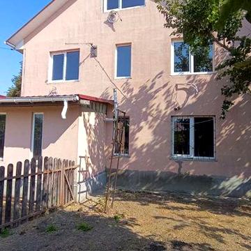 Продам маєток в с. Гоголів Броварського району Київської області