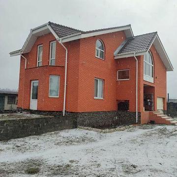 Продається двоповерховий будинок