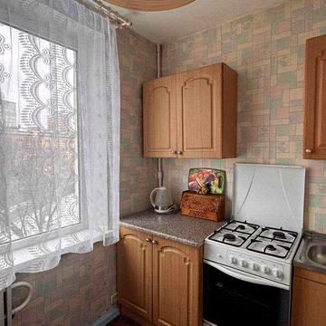 Сдам 1 ком. квартиру в центре, пр. Науки, 5 этаж.