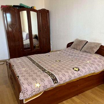 Сдам спальню и кухню-студию ул. Пишоновская