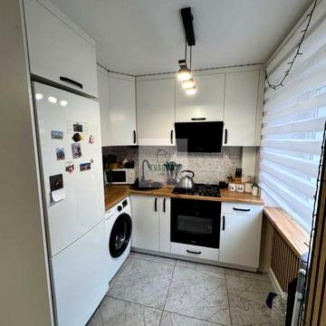Продам чудову 3-х кімнатну квартиру у центрі міста по соборній