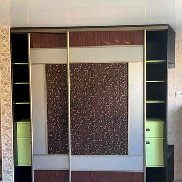 Сдам гостинку  с общими службами, пр. Гагарина 2, м"Гагарина"