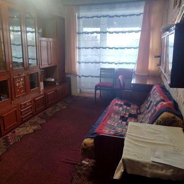 Сдаеться квартира не дорого в жилом состоянии