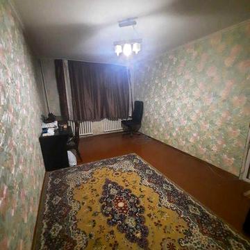 Продам 2х комнатную гостинку метро Холодная Гора