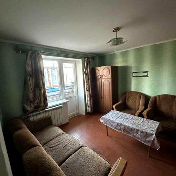 Продам 1-кім. гостинку 5/5 по вул.  Г. Крут 9, Молодіжне
