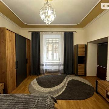 Продажа 2к квартира вул. Менцинського